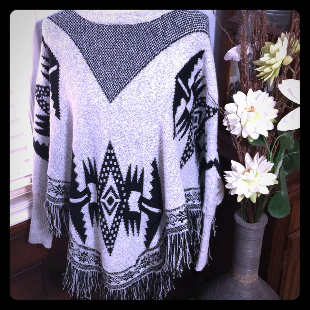 Aztec poncho with cuff sleeves, EUC